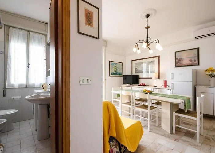 Cortina 1-83 Vakantiehuis *