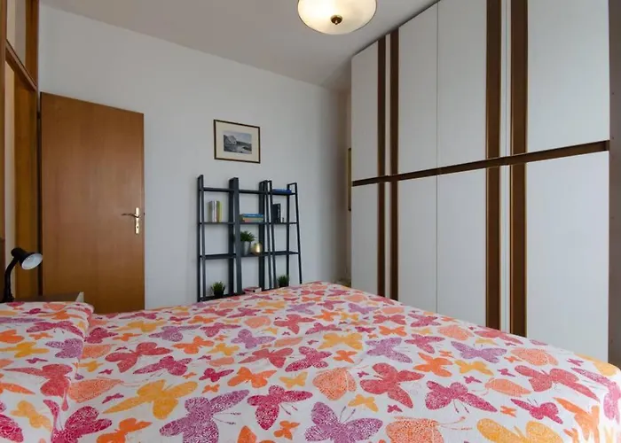 Cortina 1-83 * Лидо-ди-Помпоза